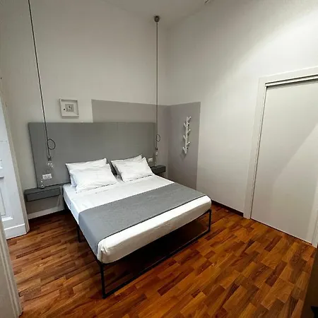 Sound - Apt Con Terrazza E Cucina 3 Min Toledo Nápoles