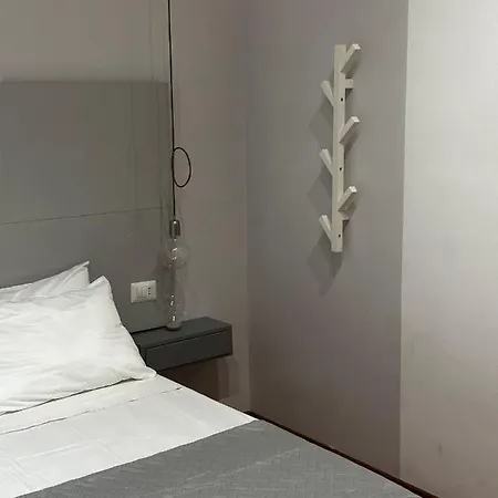 Sound - Apt Con Terrazza E Cucina 3 Min Toledo * Nápoles